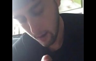 videos de sexo gay chupando amigo hetero